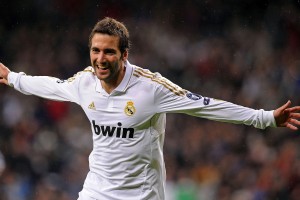 亚博游戏官网-穆古鲁扎关键节点连败，加拿大队带队取胜！