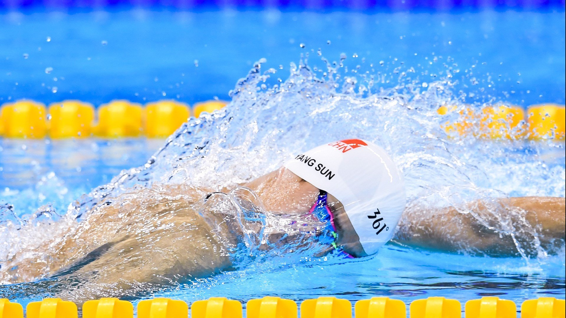 莱万多夫斯基巅峰对决，Uzi与40激战瑞士队分钟，赛事规则更新胜负难料！